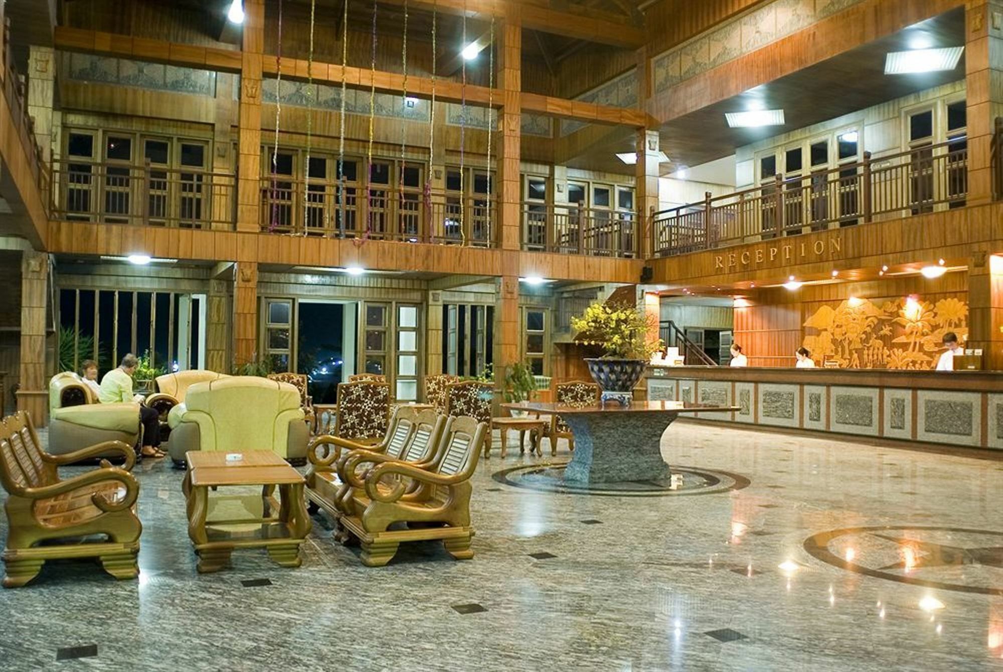 Dankbaar Resort 4*