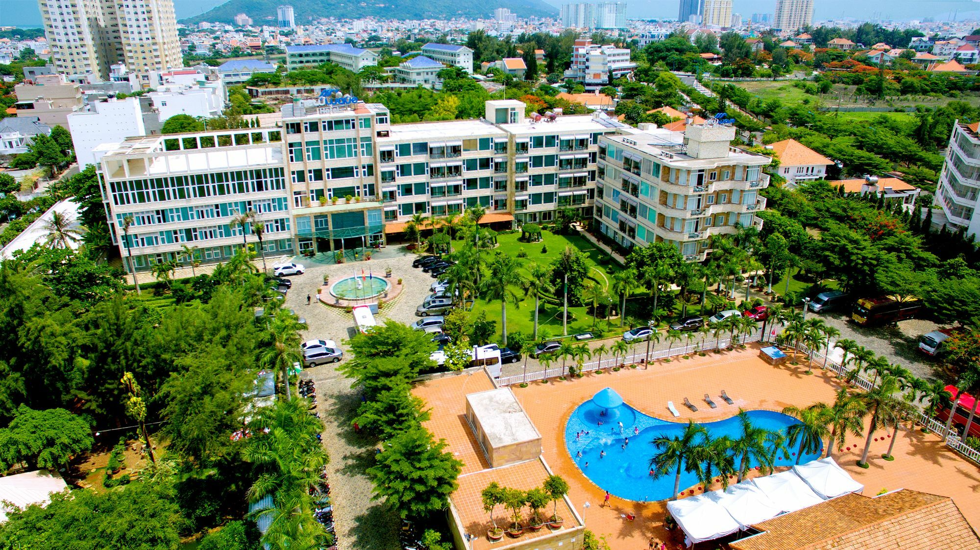 New Wave Hotel