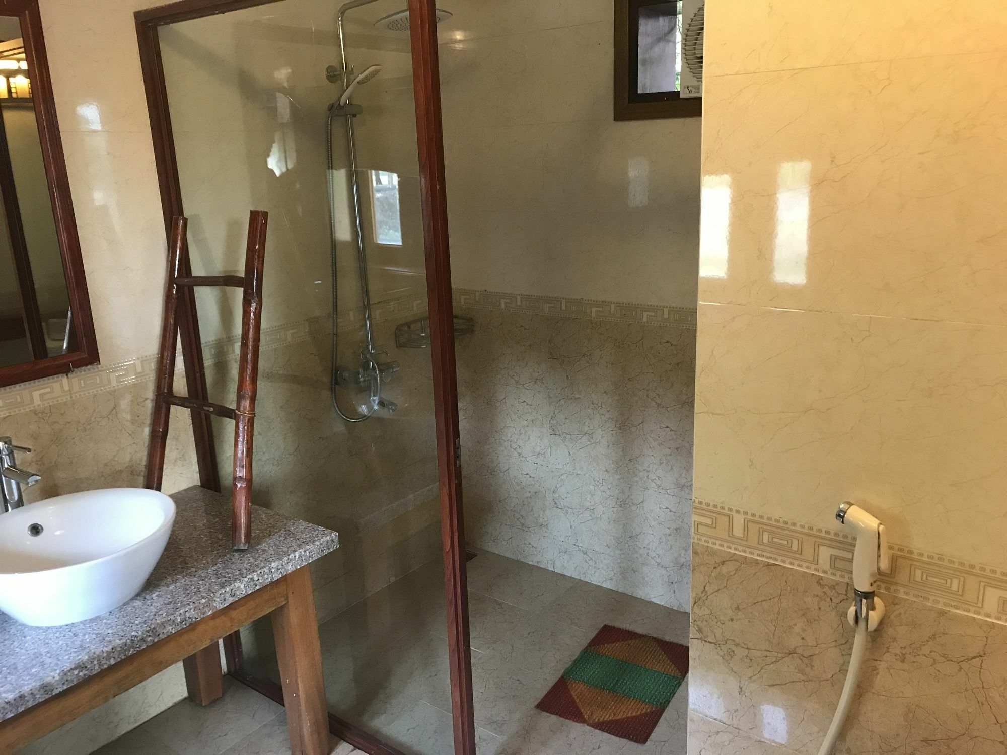 Chez Loan Ninh Binh