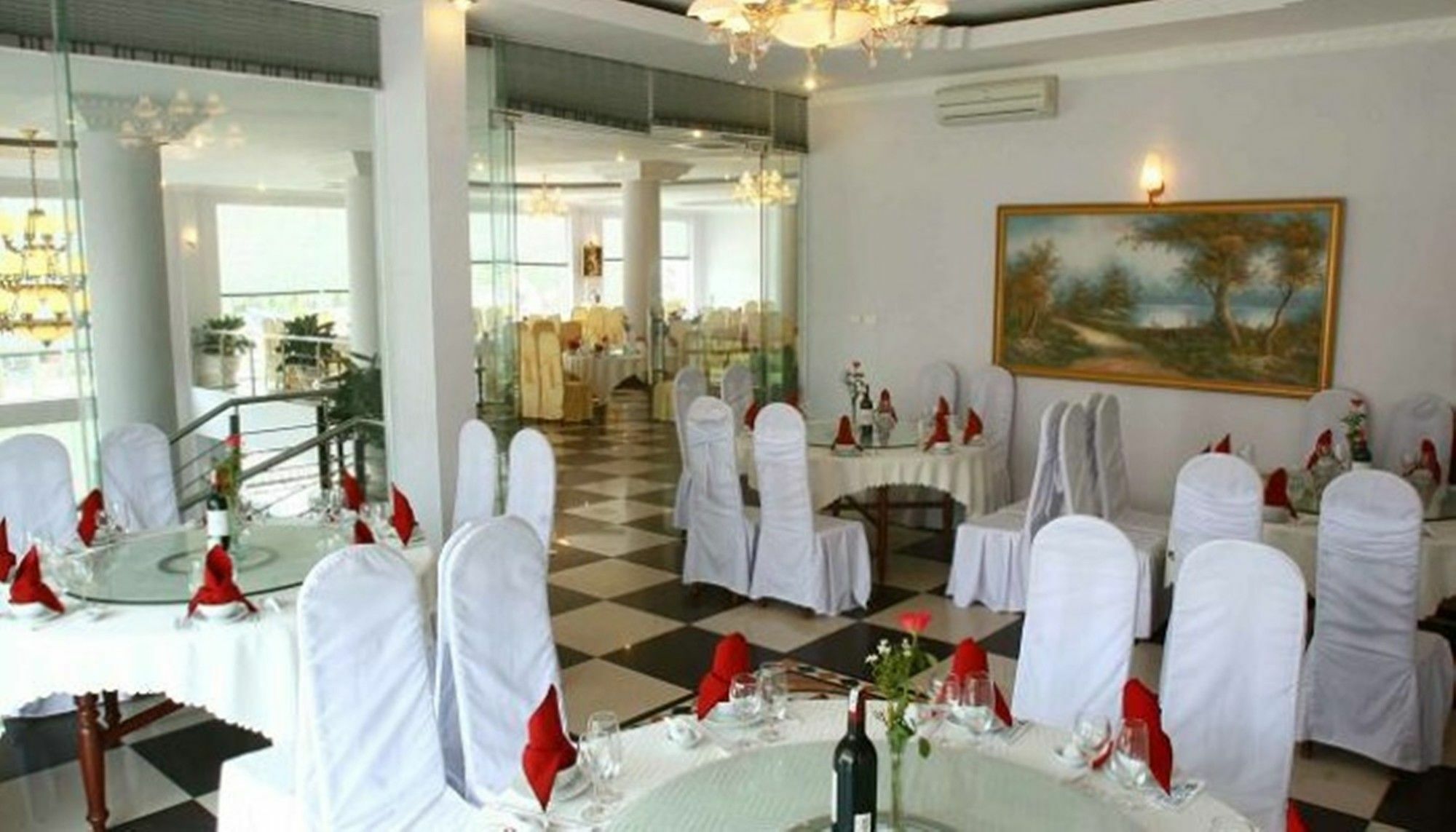 Vietnam Trade Union In Halong 3*