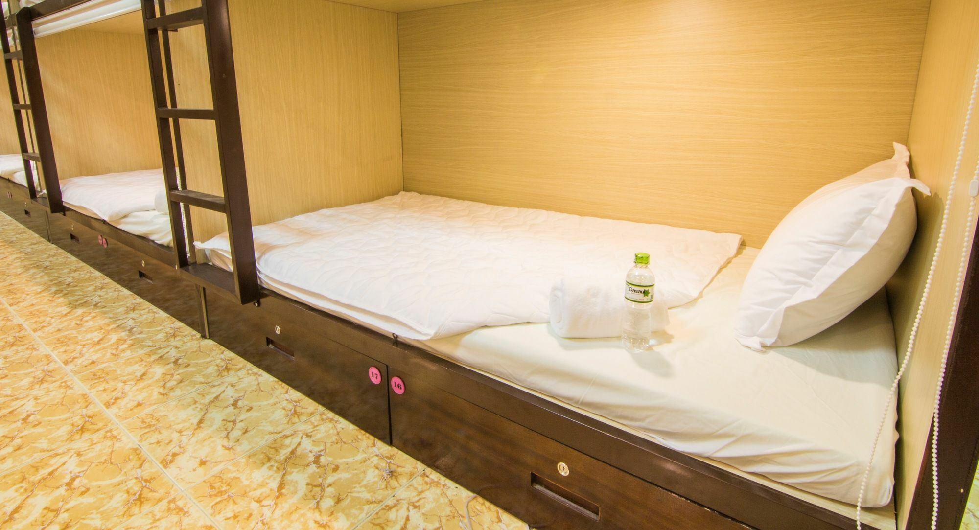 Hostel Dream Box *