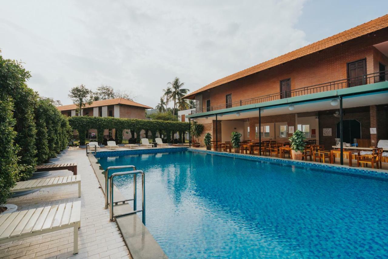 Countryside Resort 3*