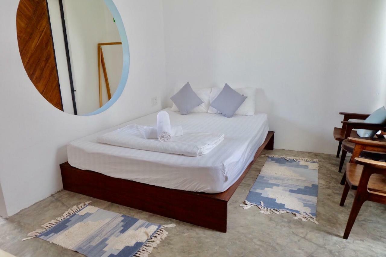 Lana Land Hostel *