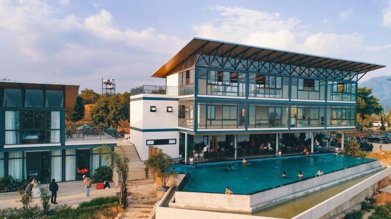 Dragonfly Nghia Lo - Free Sauna & Onsen Hotel 3*