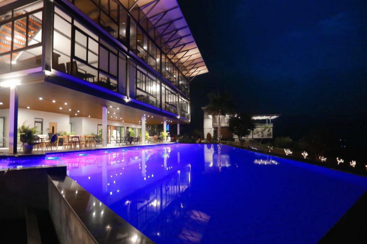 Dragonfly Nghia Lo - Free Sauna & Onsen 3* Yen Bai