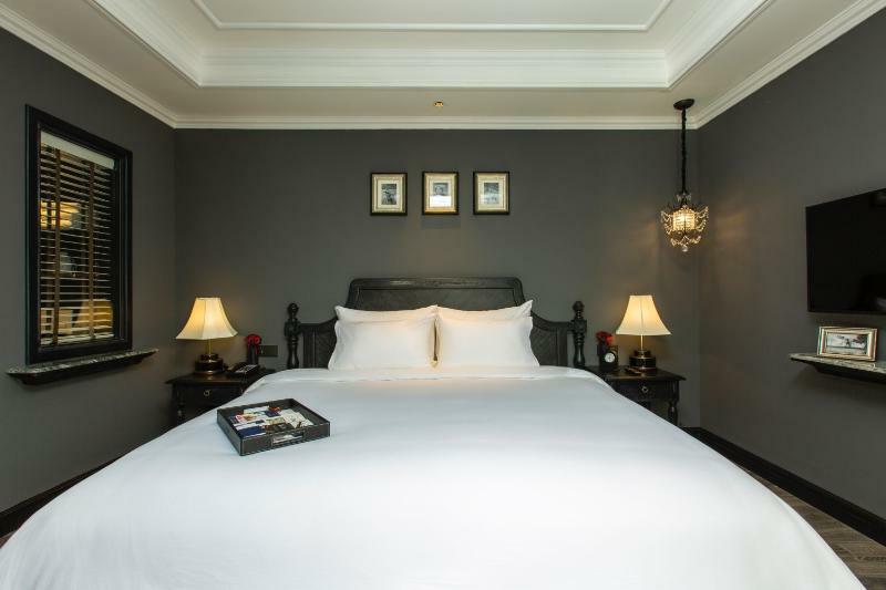 Khách sạn La Siesta Premium Hàng Bè Hà Nội