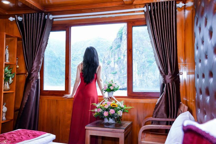 Cat Ba Bay Cruises