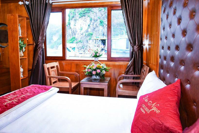 Botel Cat Ba Bay Cruises Dong Khe Sau