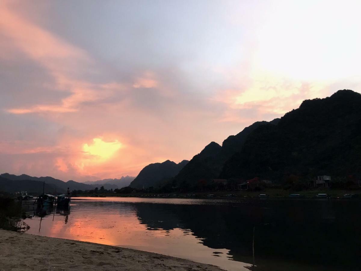 Coco Riverside * Phong Nha