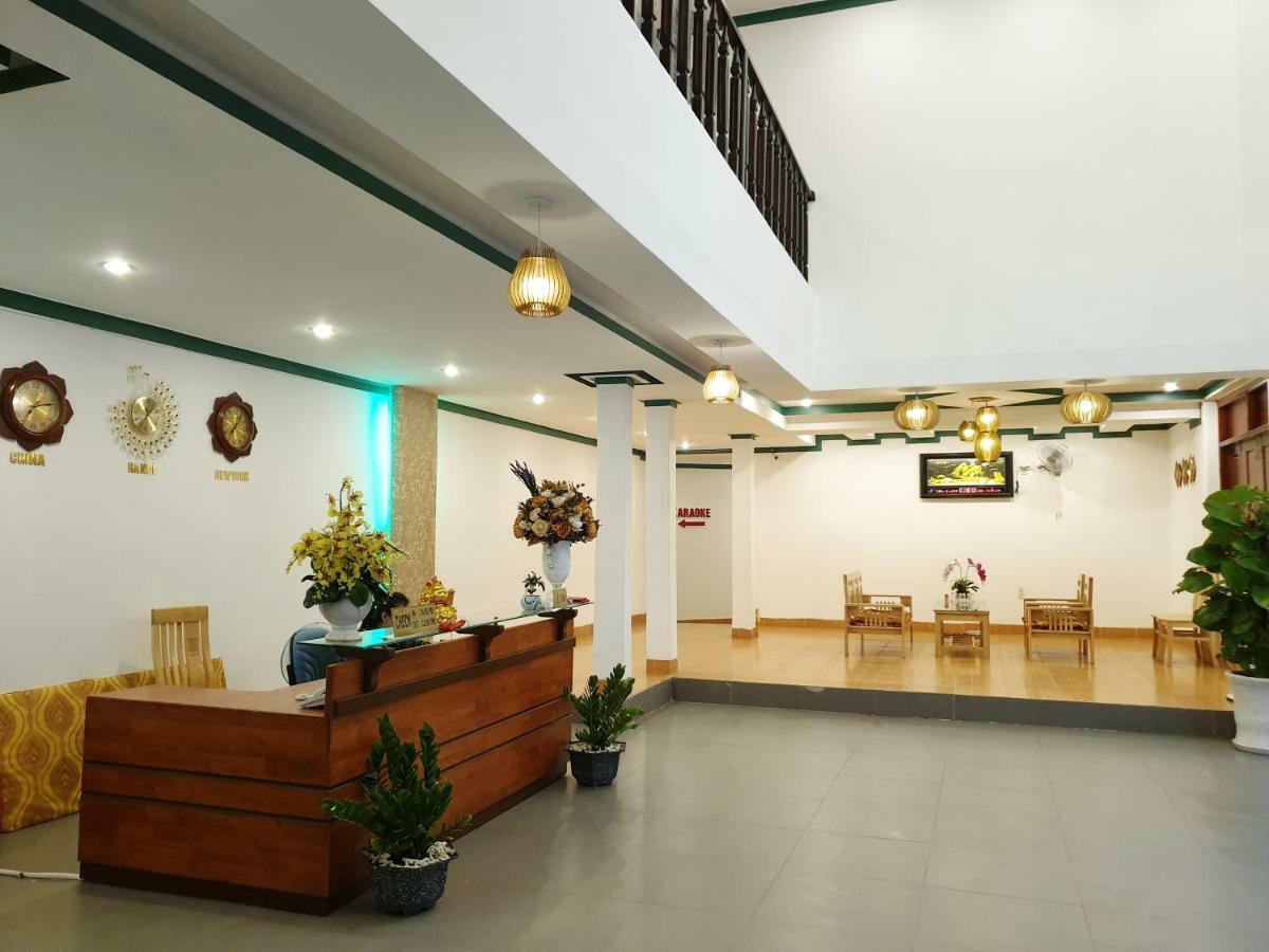 Mui Dinh Hotel 2*