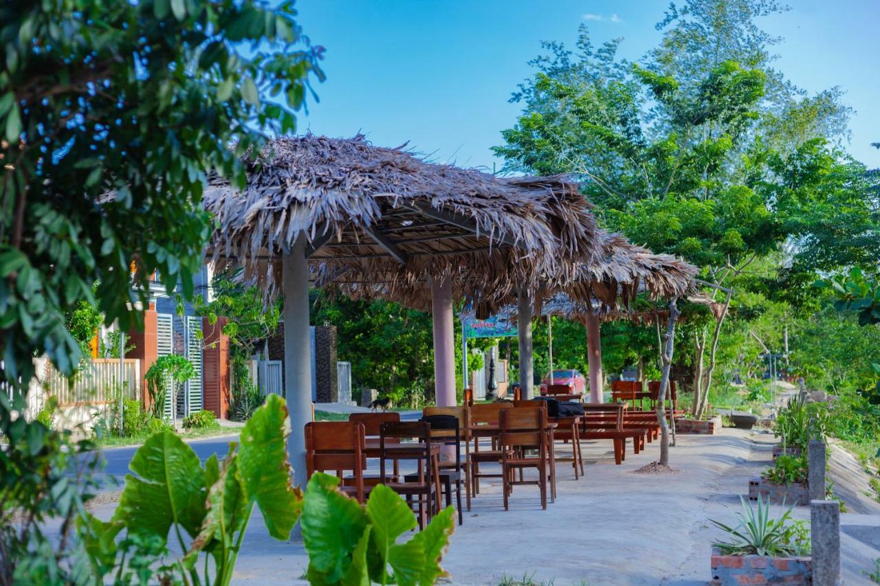 Applebee's * Phong Nha