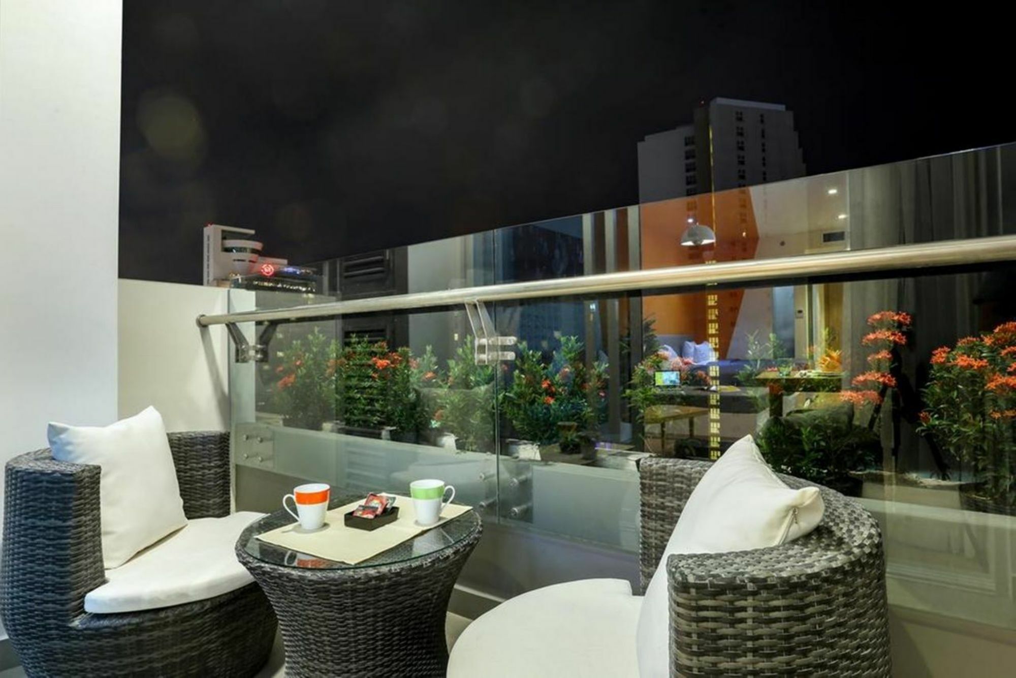 Parama Balcony Beachfront Hotel Nha Trang