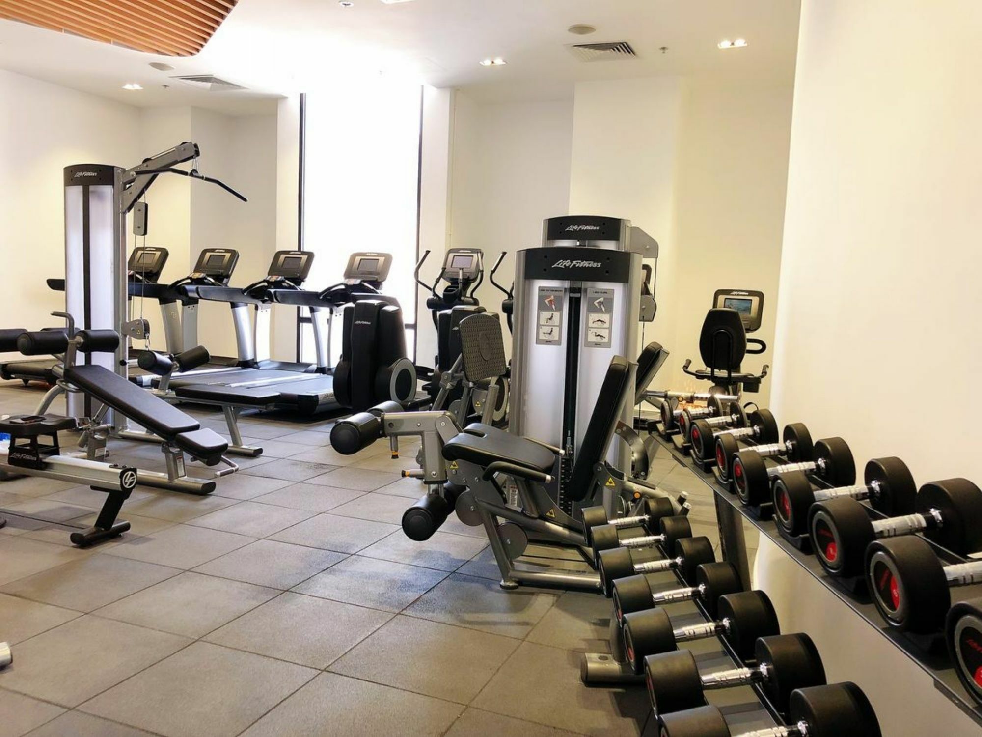 Hotel Parama Balcony Beachfront 4*