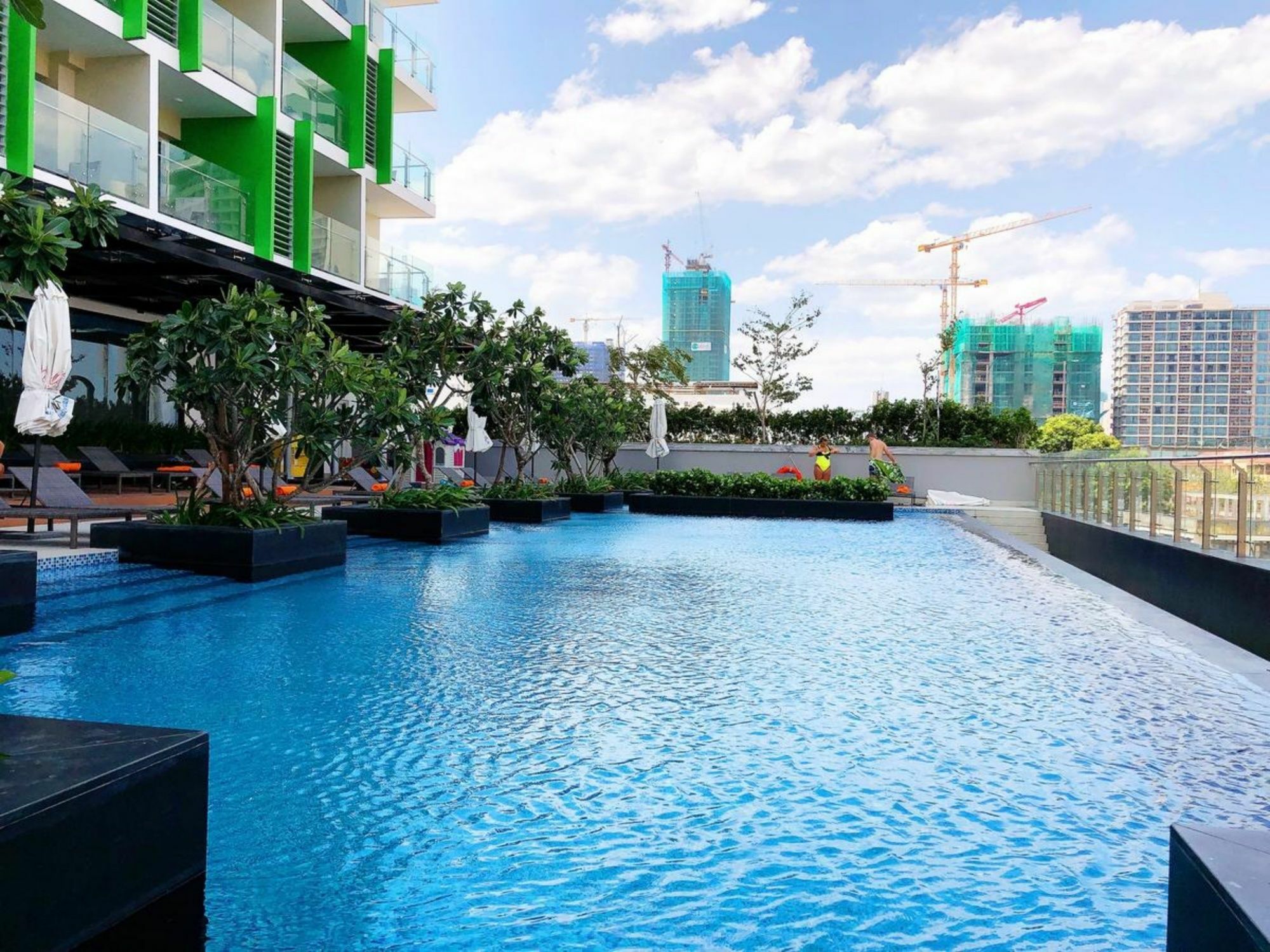 Parama Balcony Beachfront 4*