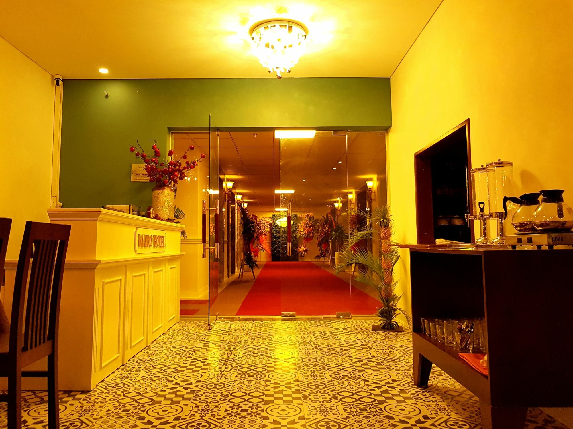 Maro Hotel 4*