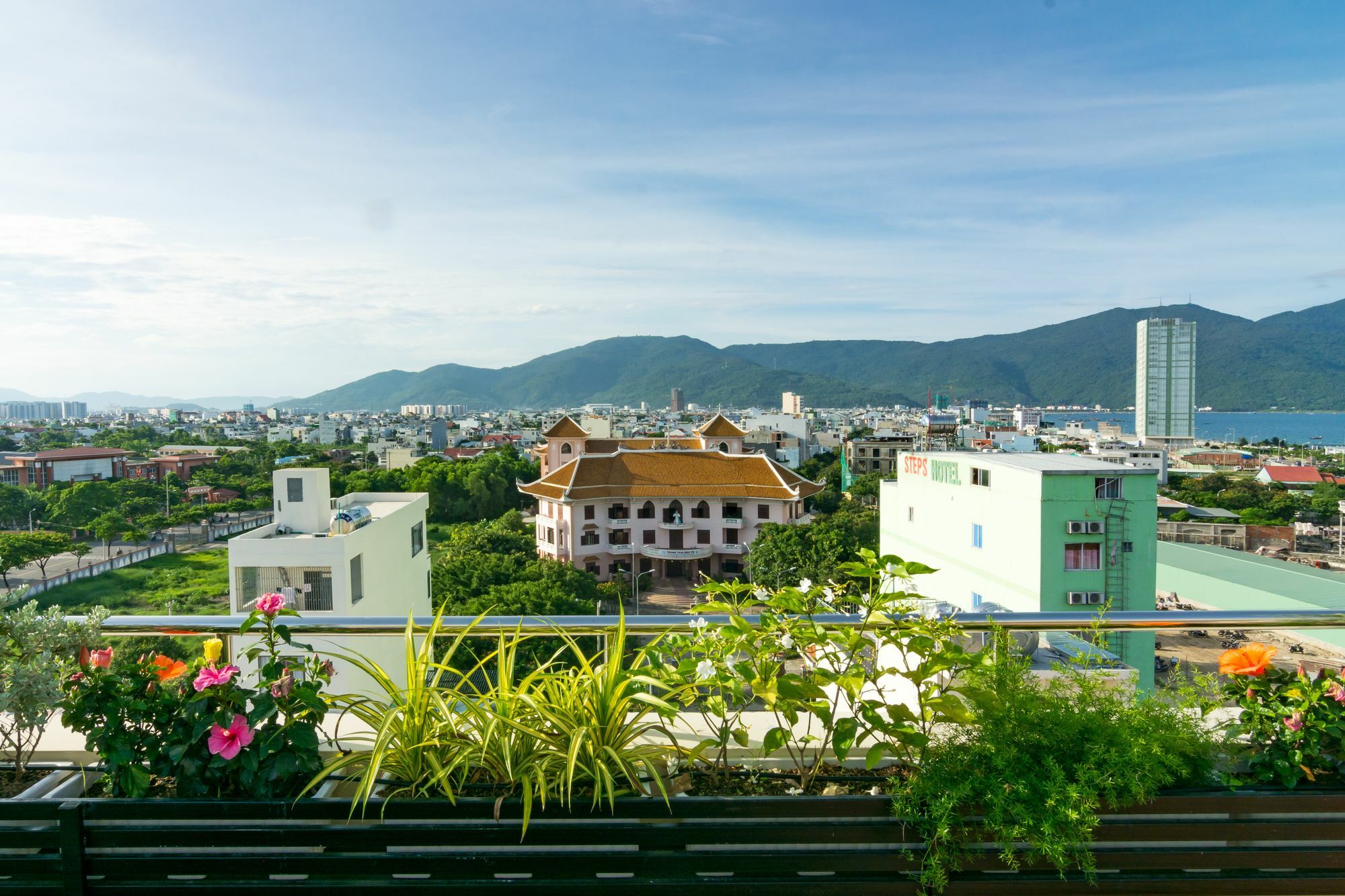 Khách sạn hẻo lánh Salamander
