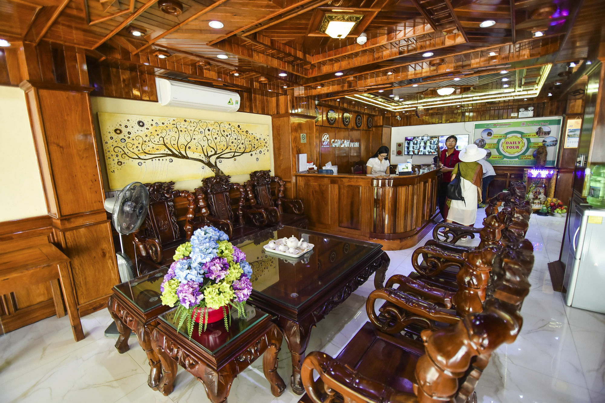 Hotel San San