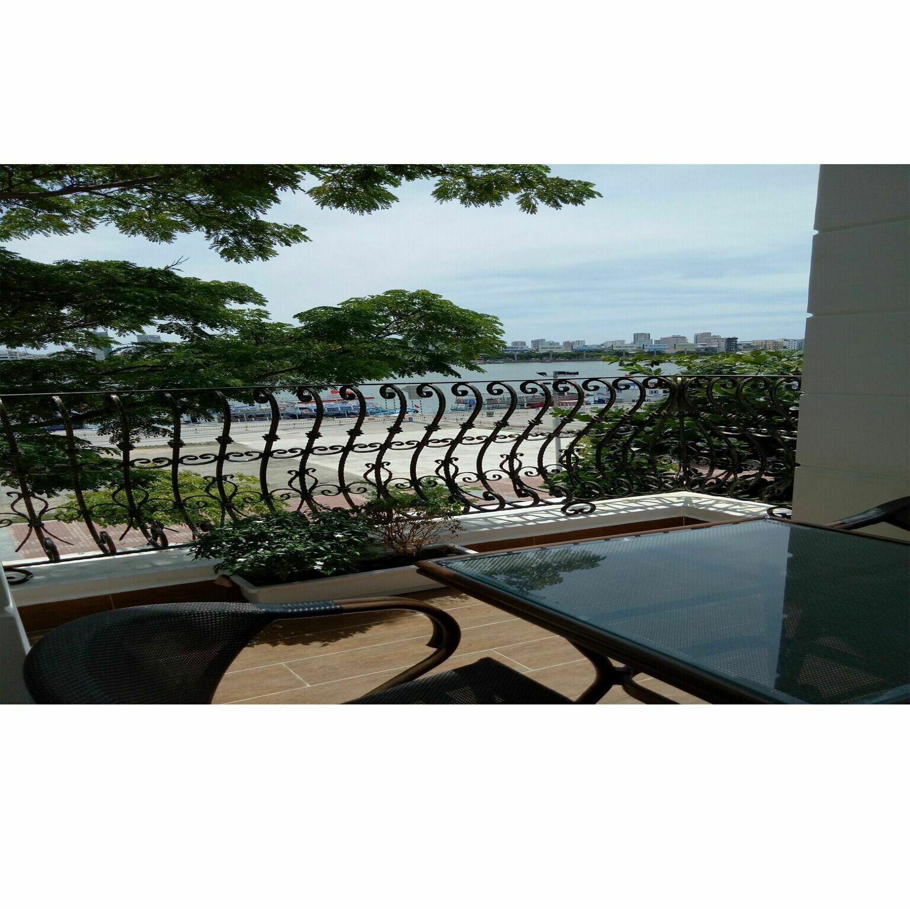 Hotel Di Lusso Boutique Riverside 3*