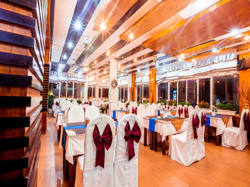 Khách sạn Pacific 2*