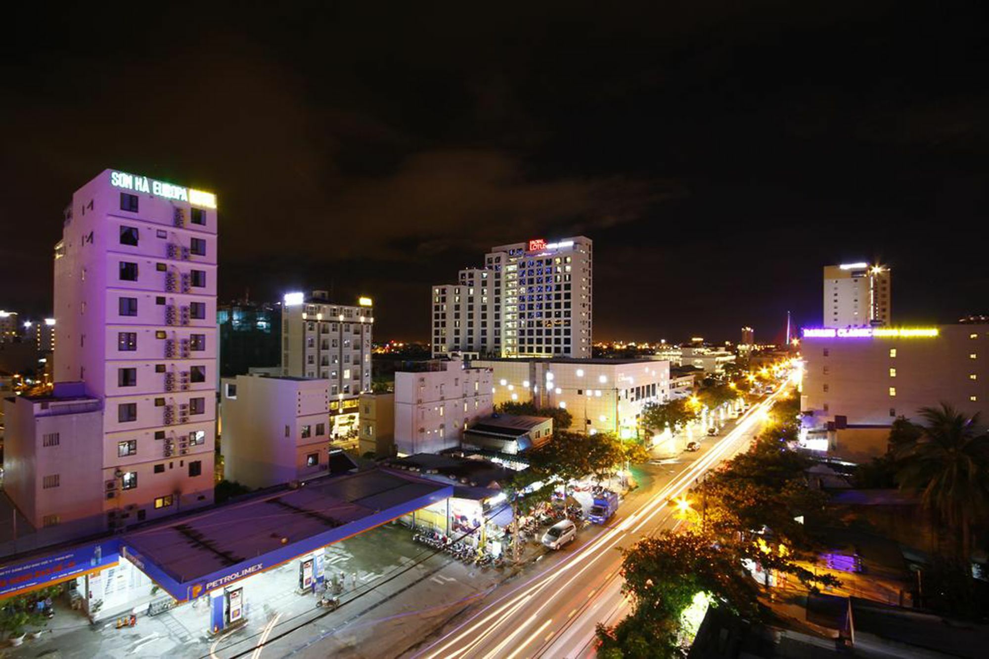 Hanoi Blue Hotel - The Water Front Hotel