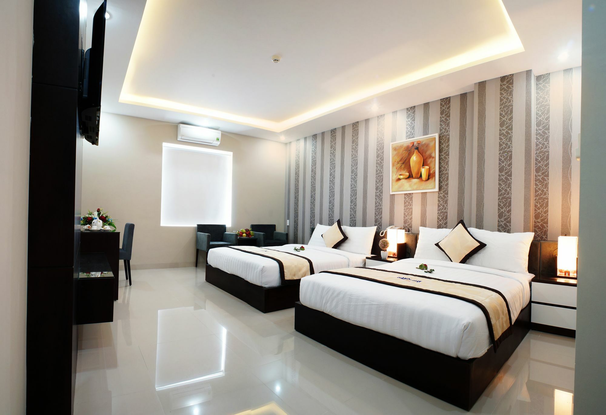 Hanoi Blue Hotel - The Water Front Hotel