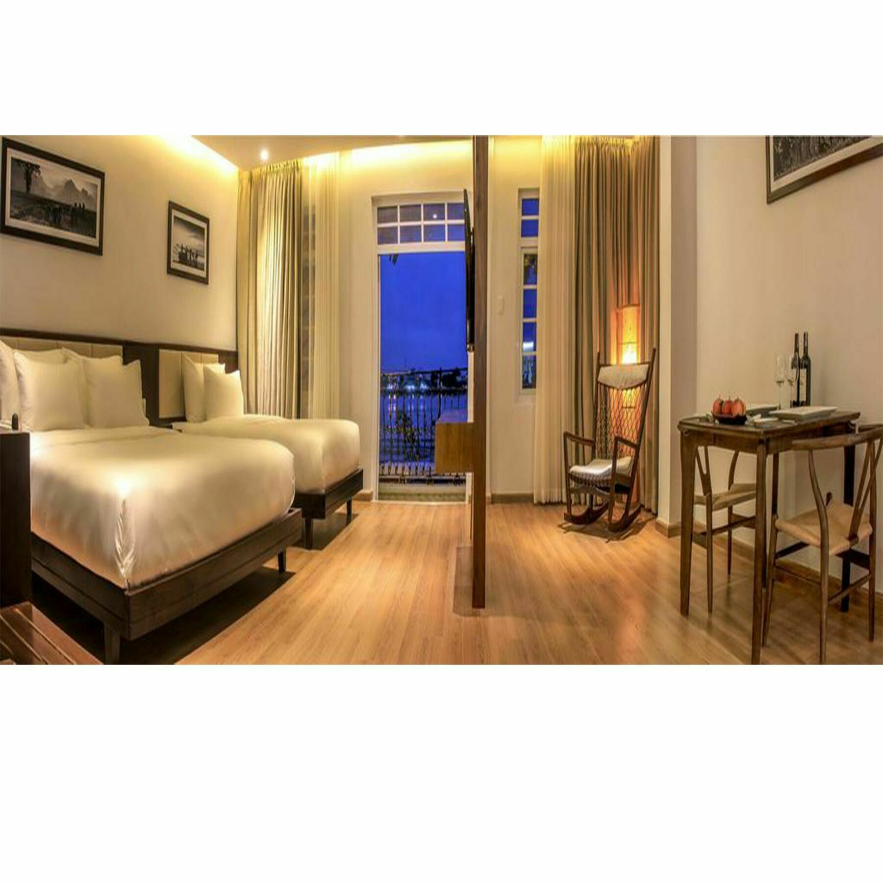 Di Lusso Boutique Riverside