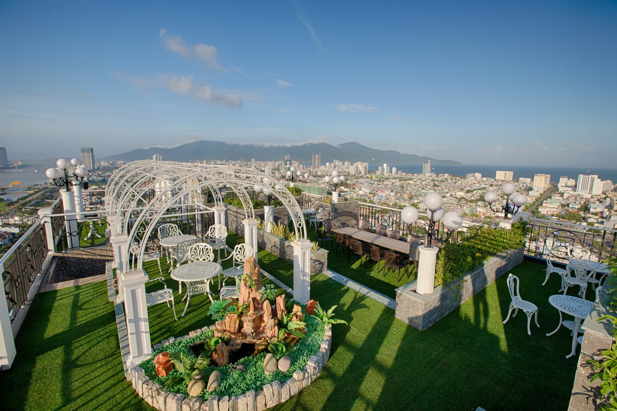Hotel Fivitel Da Nang