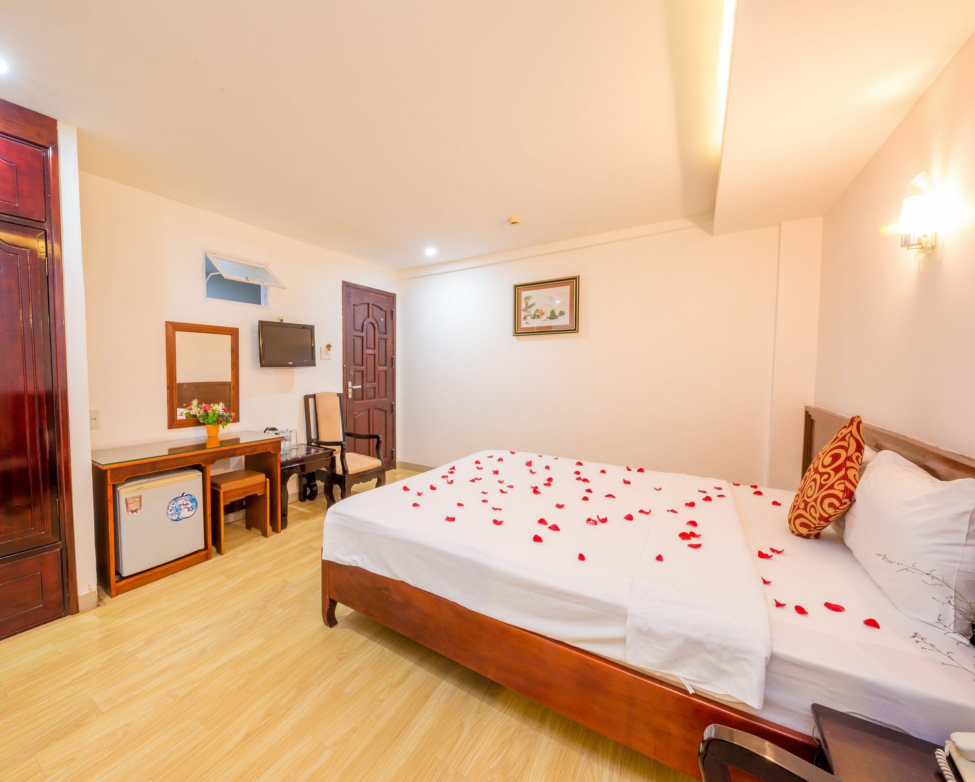 Hotel Le Soleil Managed By Nest Group