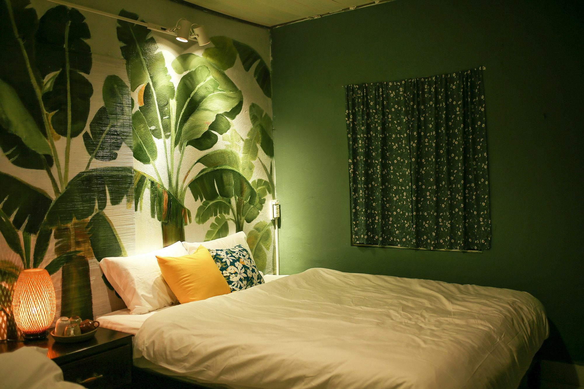 Herb's House Inn 2*
