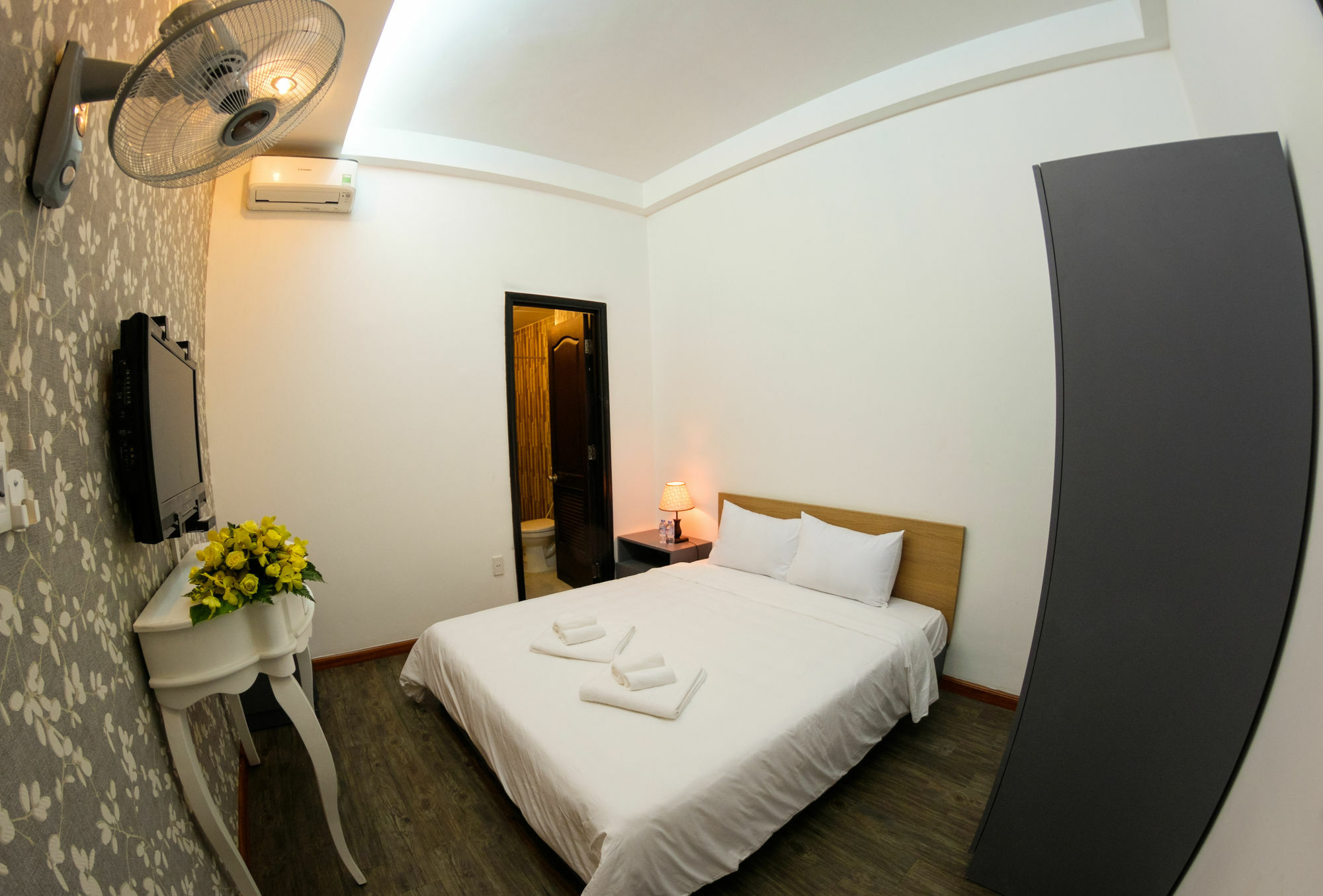 Danang Center Hotel *