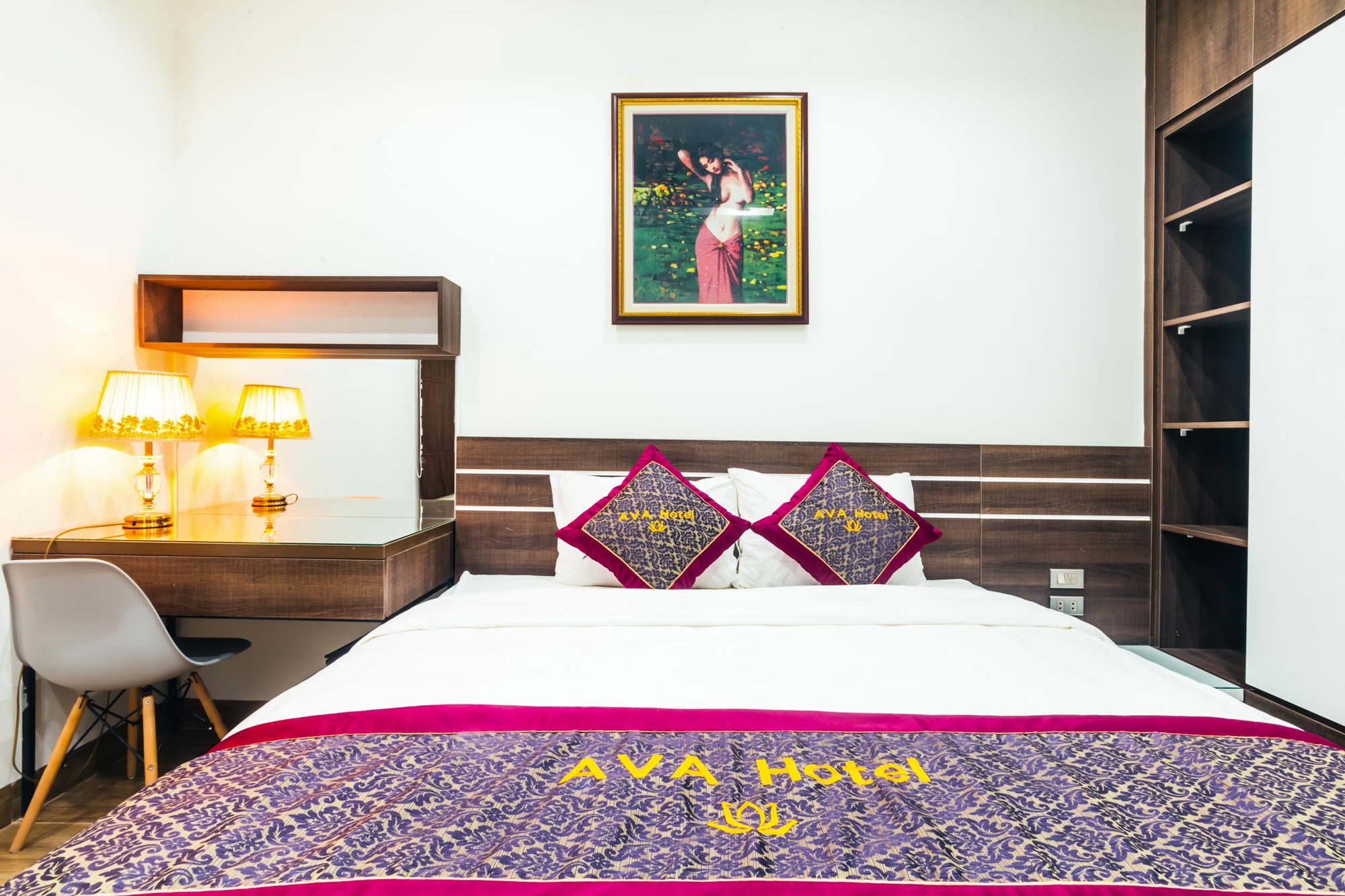 Hotel Ava & 3*
