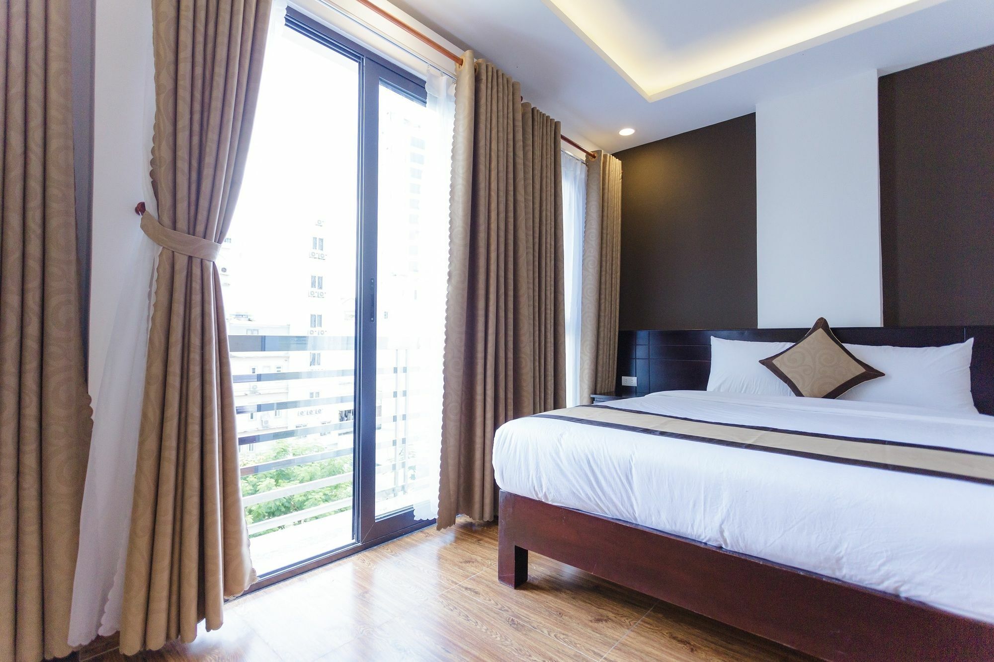 Manchester Hotel Da Nang