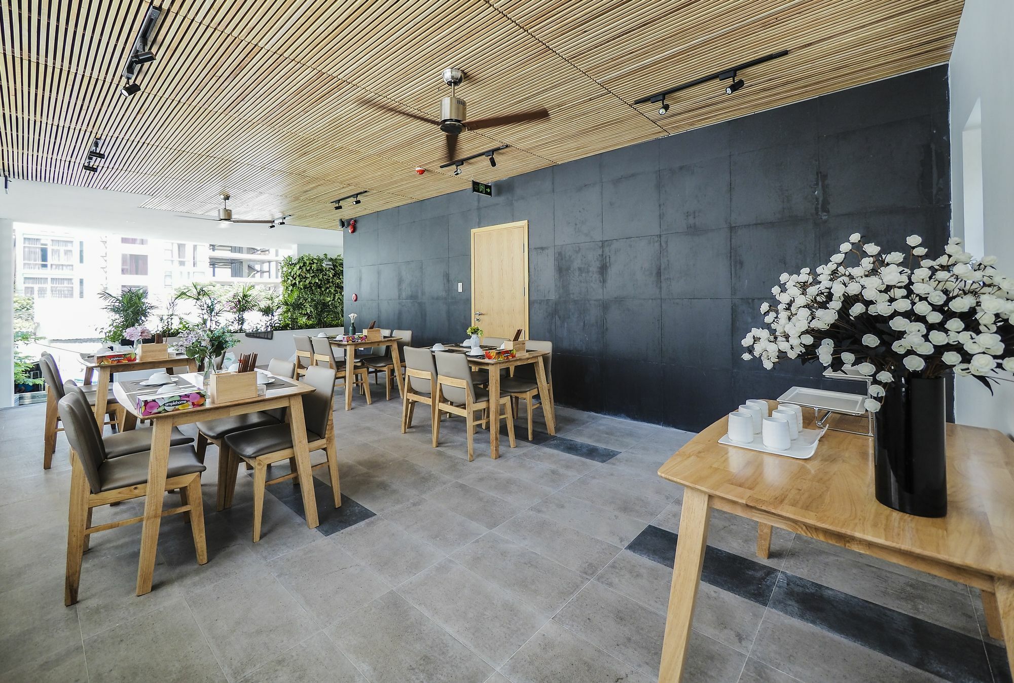 Babylon Garden Hotel 2*