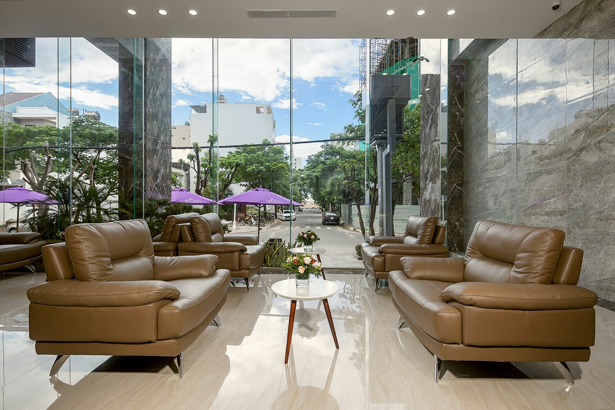 Aria Grand & 4*