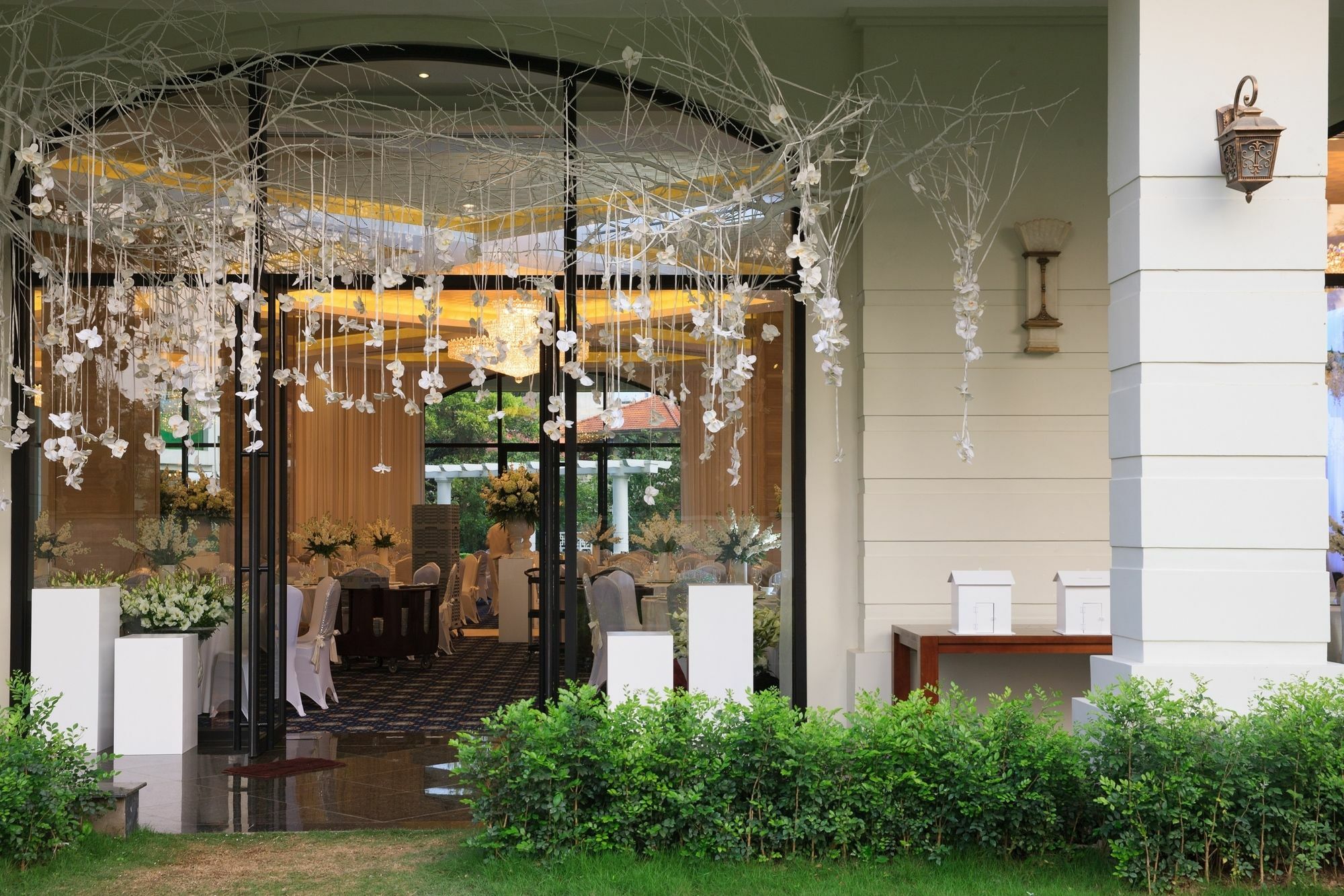 Elegant Westlake
