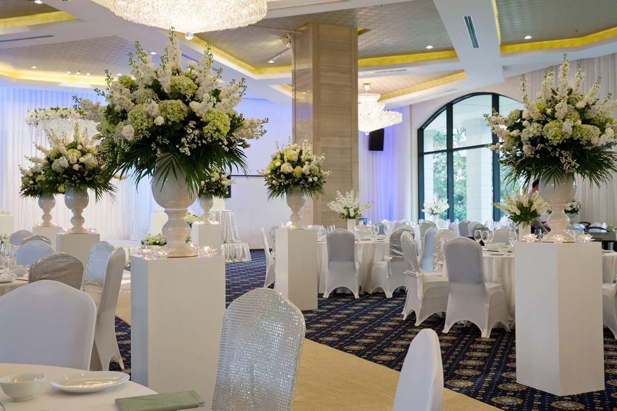 Elegant Westlake Hotel 5*