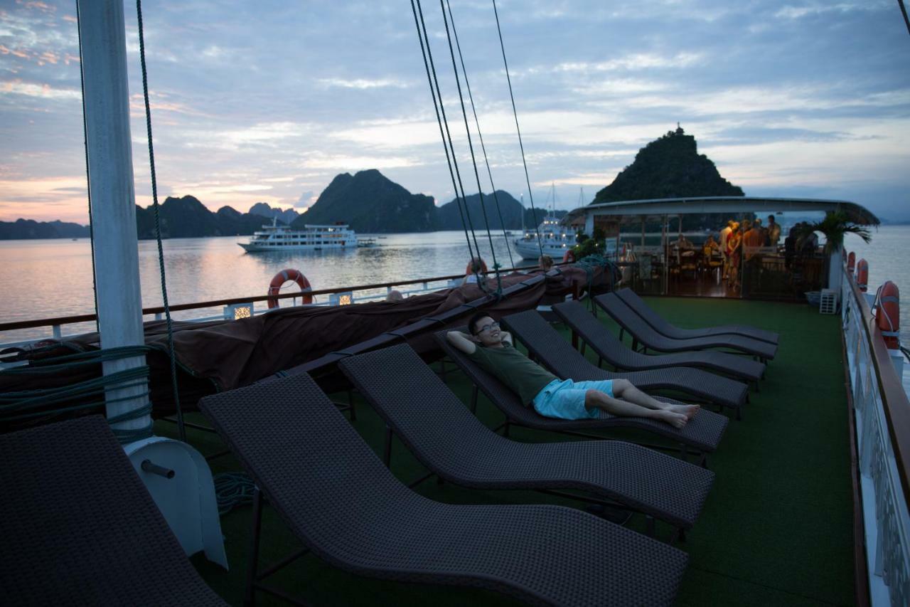 Oriental Sails Cruise 3* Ha Long