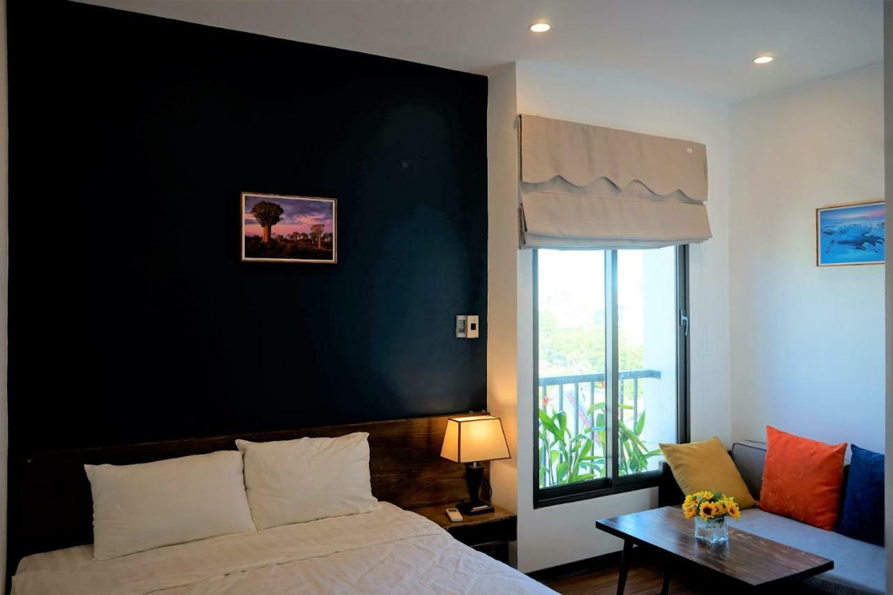 Oasis & Hotel