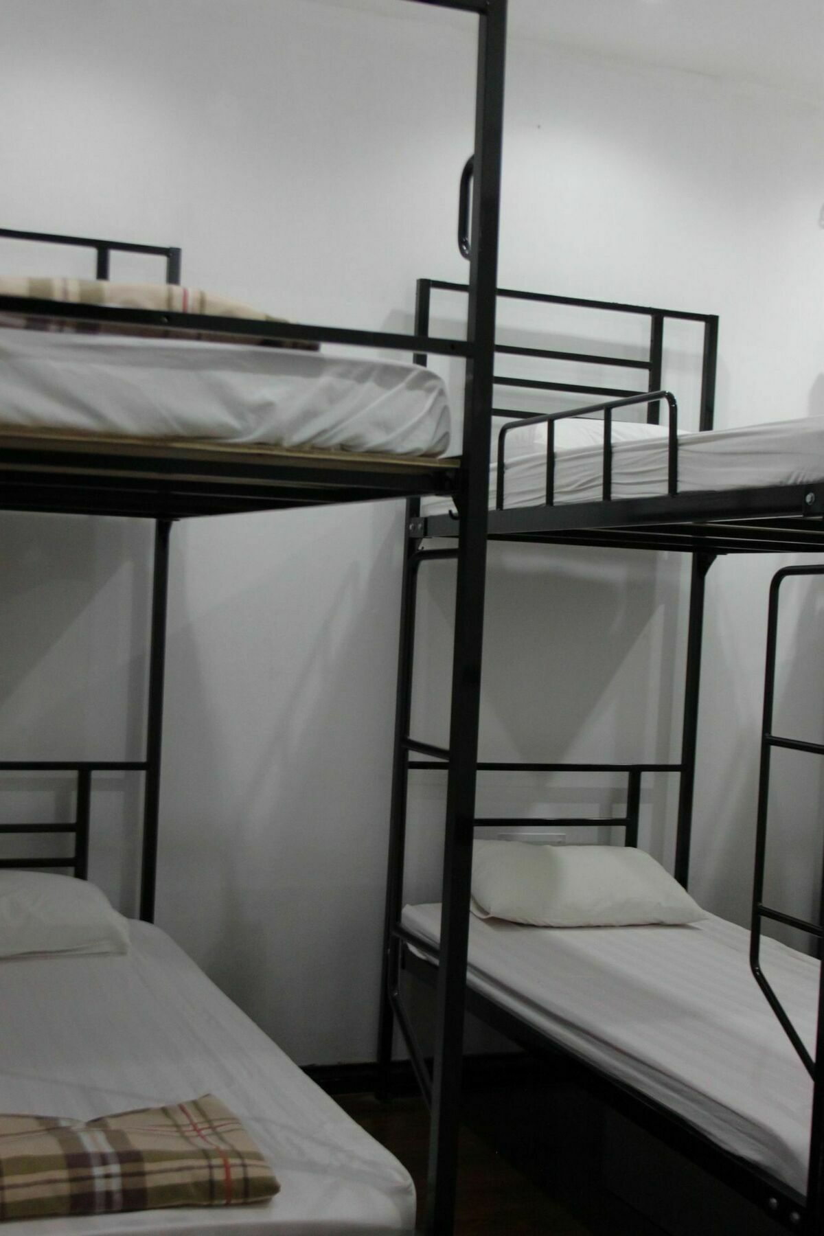 Light Hostel *