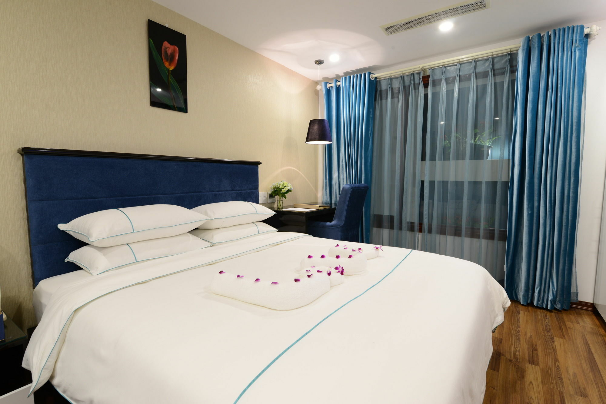Hotel Emerald Waters & 4*