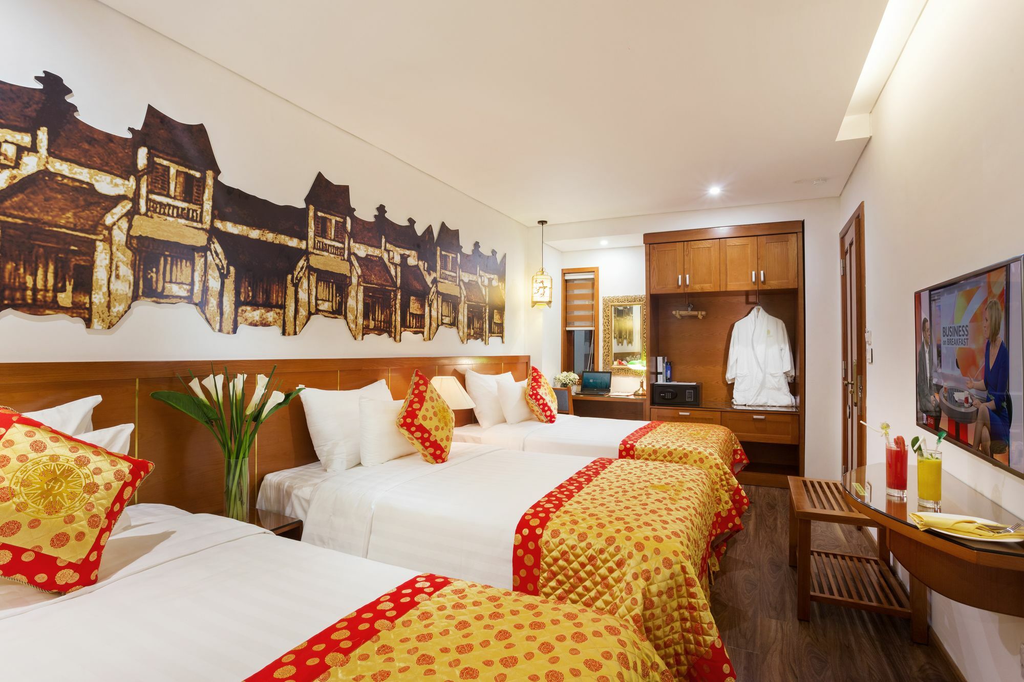 Golden Hotel 3*