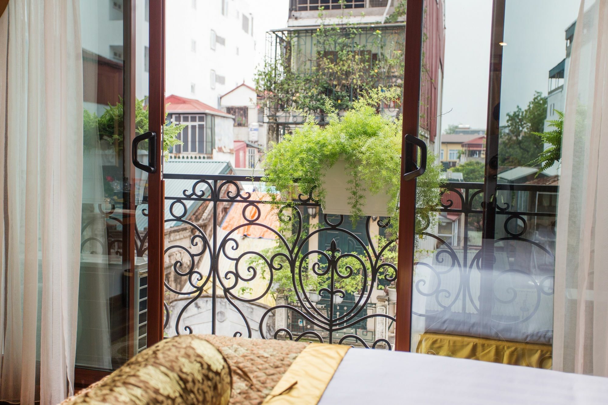 Golden 3* Hanoi