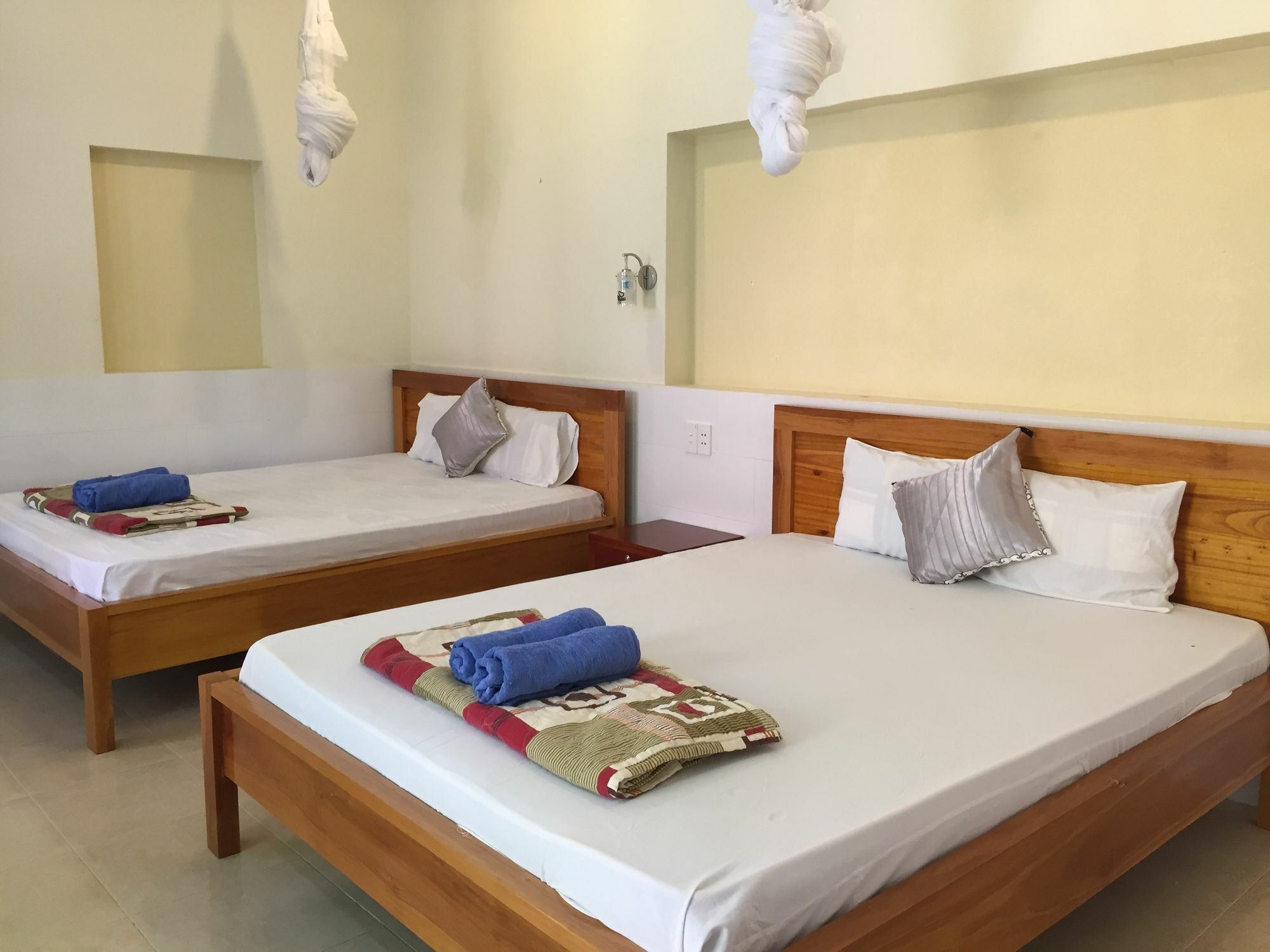 Guest house Nhat Quang 2*