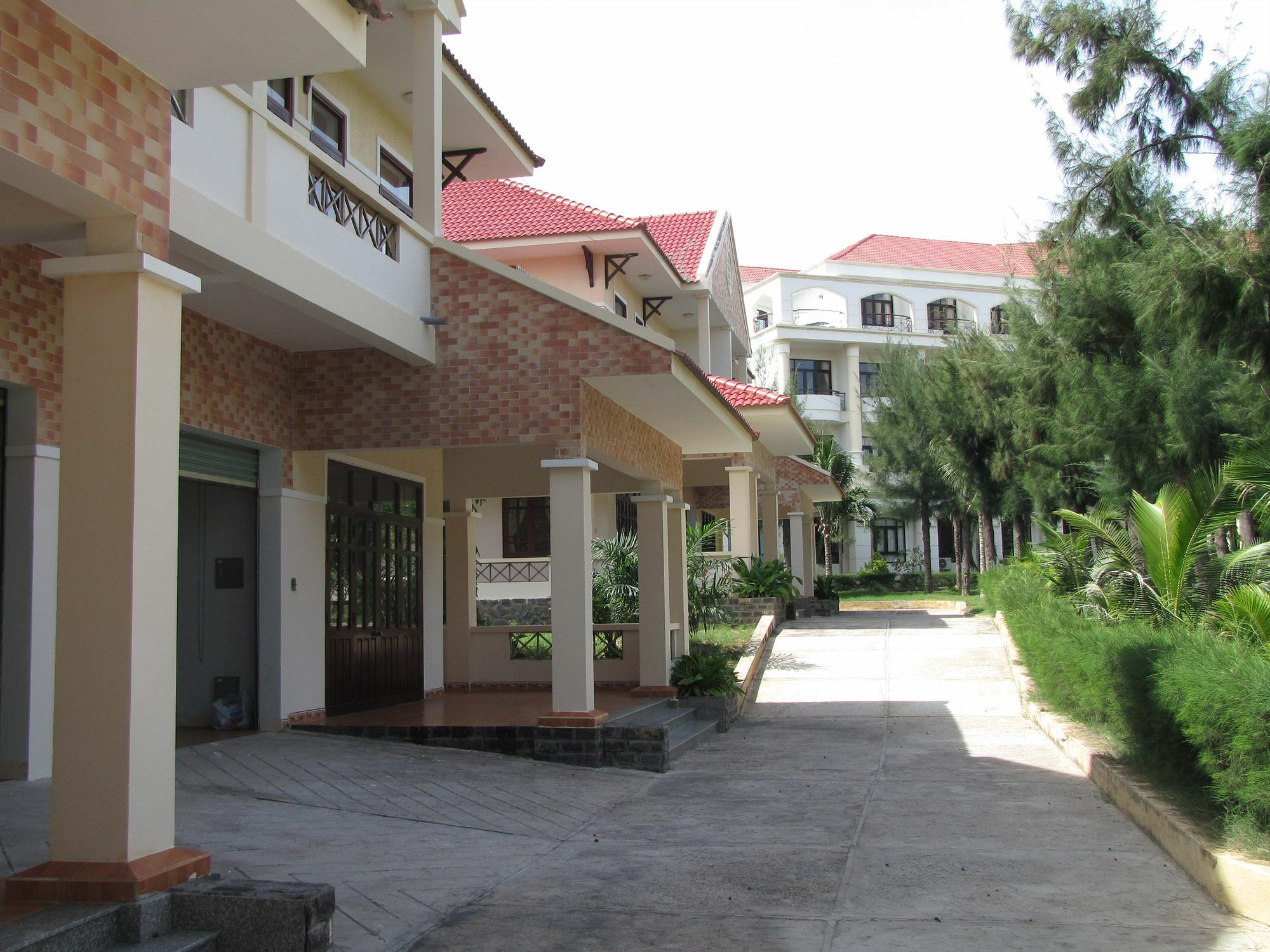 Hotel Village 2*