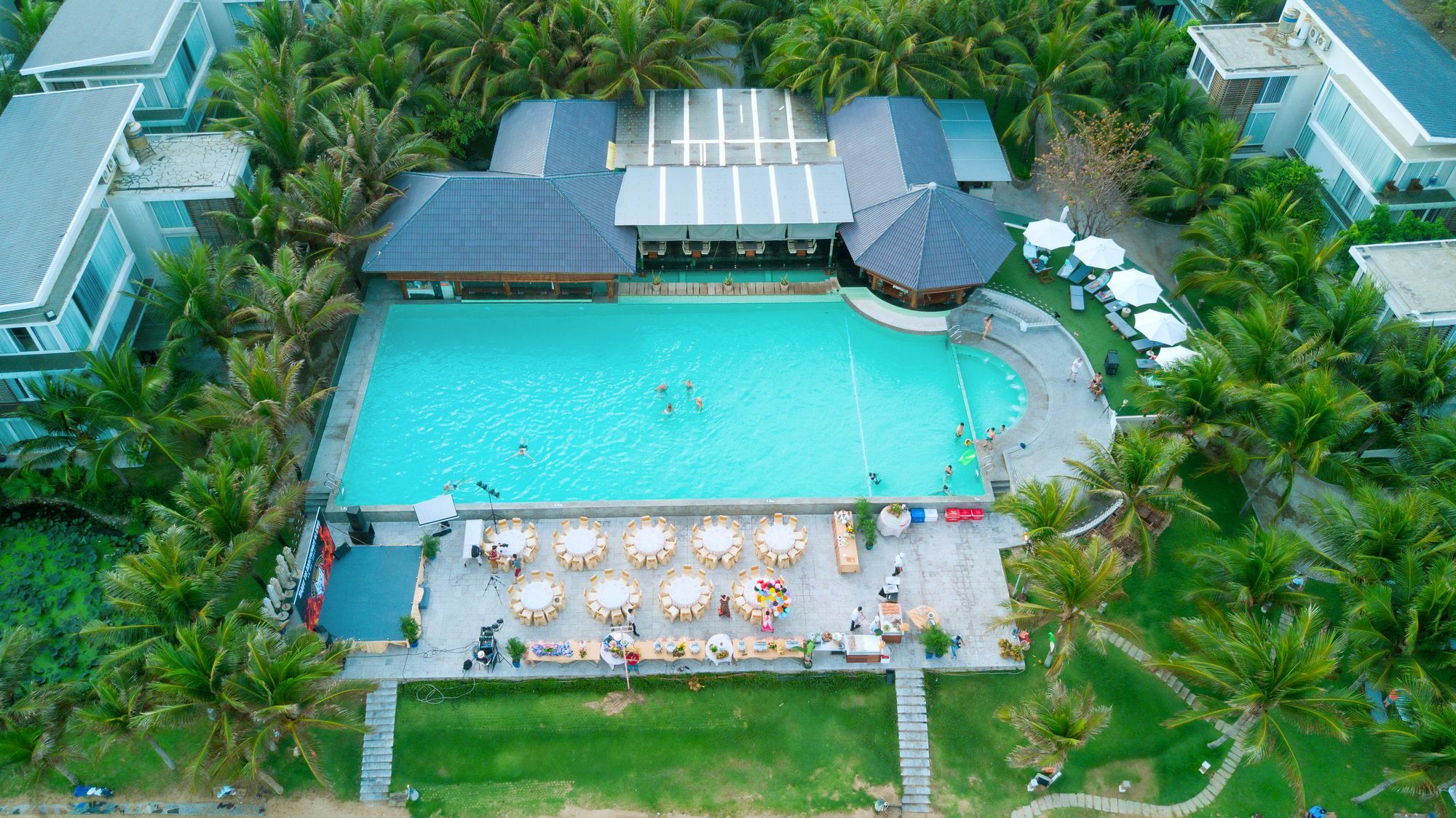 Del Sol & Resort
