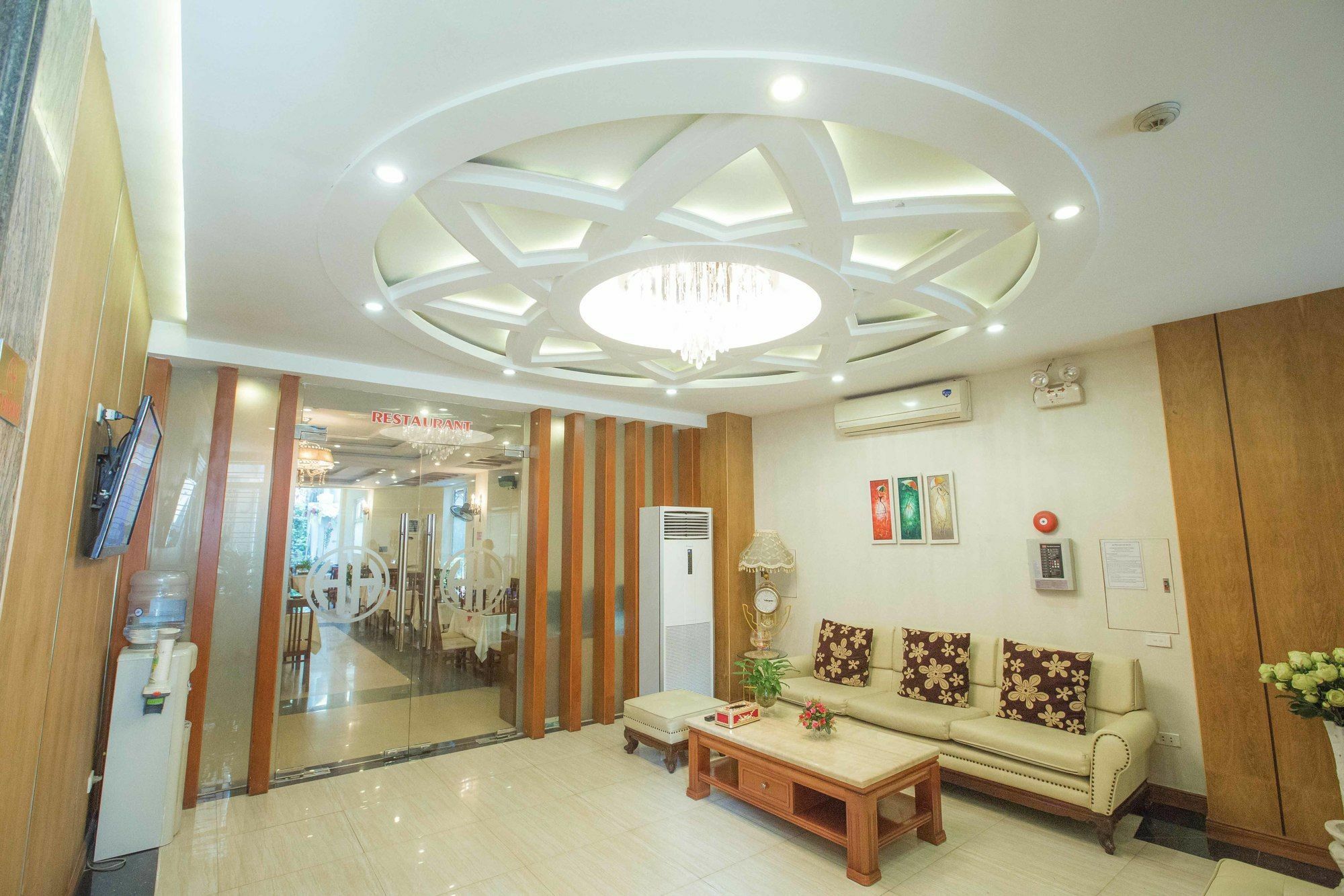 Hoang Hotel