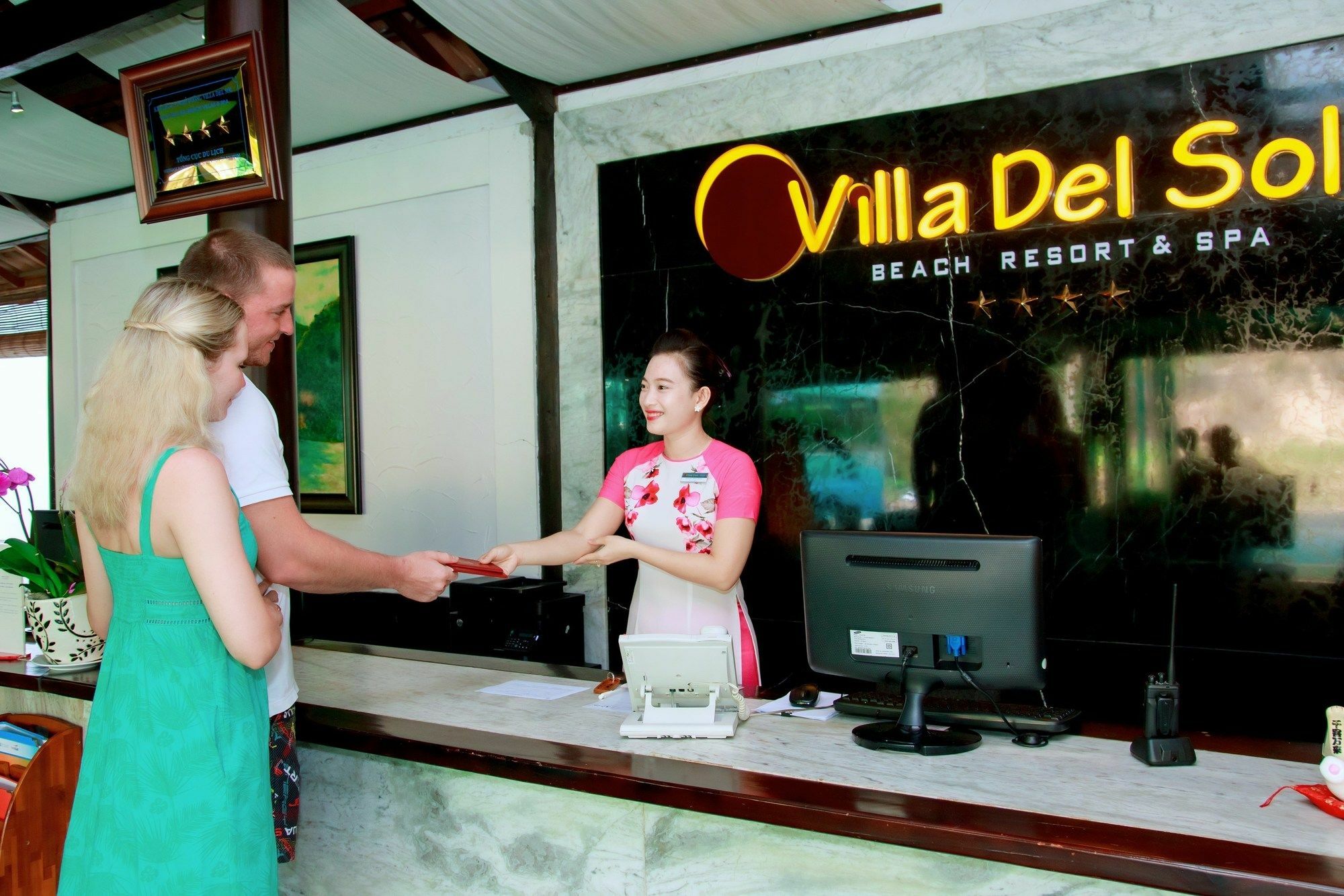 Del Sol & Resort 4*