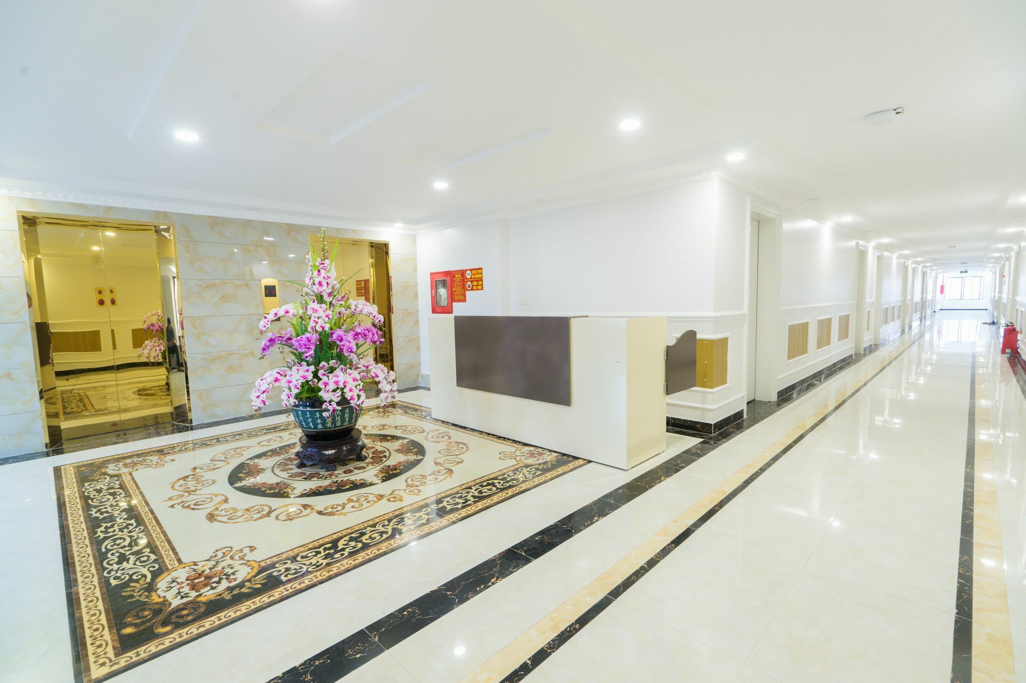 Tan An Palace