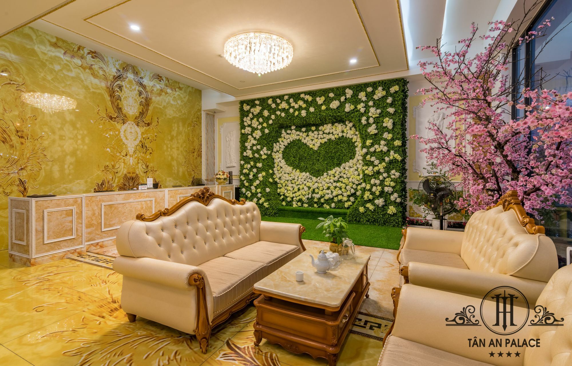 Tan An Palace Hotel 3*
