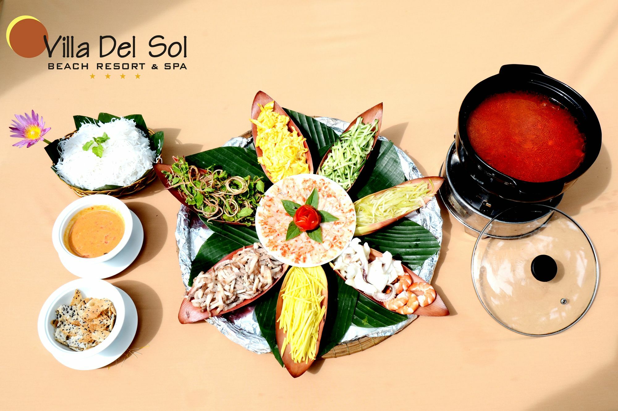 Del Sol & Resort 4*
